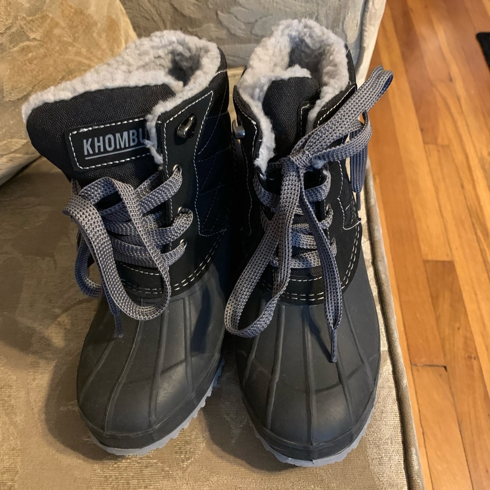 NWT KHOMBU cold rated and water proof boot